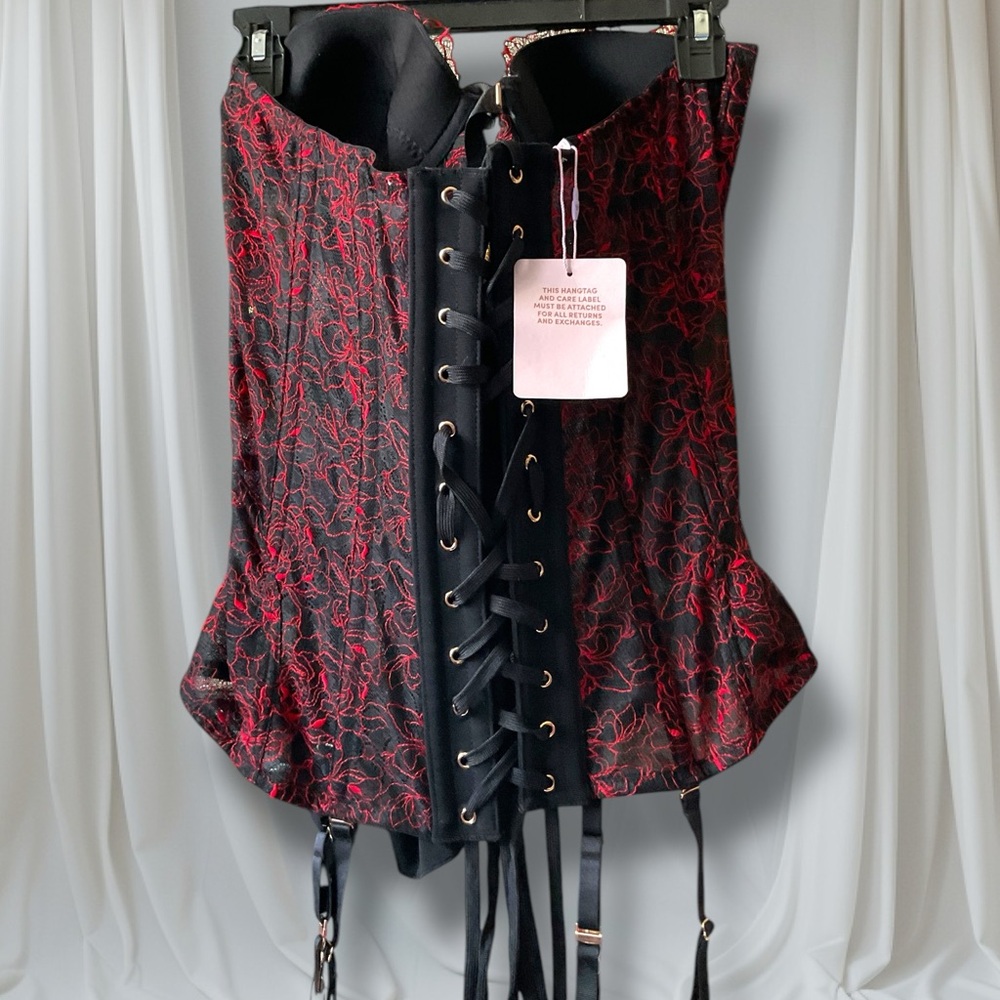 Limited Edition Savage X Fenty Black and Red Lace Shapewear - Picture 5 of 10